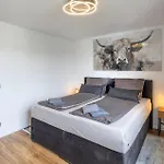 Sweethome - Super Zentral Und Modern, Kueche, Wifi München