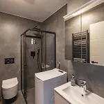 Daire Sweethome - Super Zentral Und Modern, Kueche, Wifi *