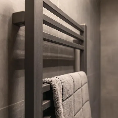 Sweethome - Super Zentral Und Modern, Kueche, Wifi Apartment *