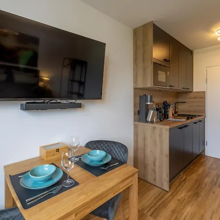 Sweethome - Super Zentral Und Modern, Kueche, Wifi Munich